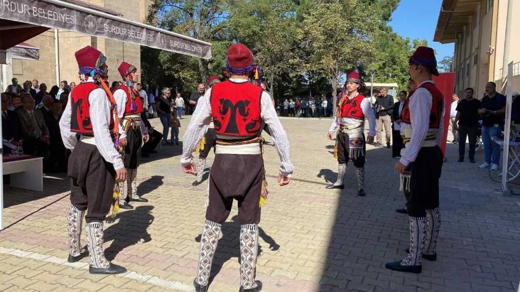 Burdur’da Ahilik Haftası İçin Şed Kuşatma Töreniyle Renkli Kutlama 2